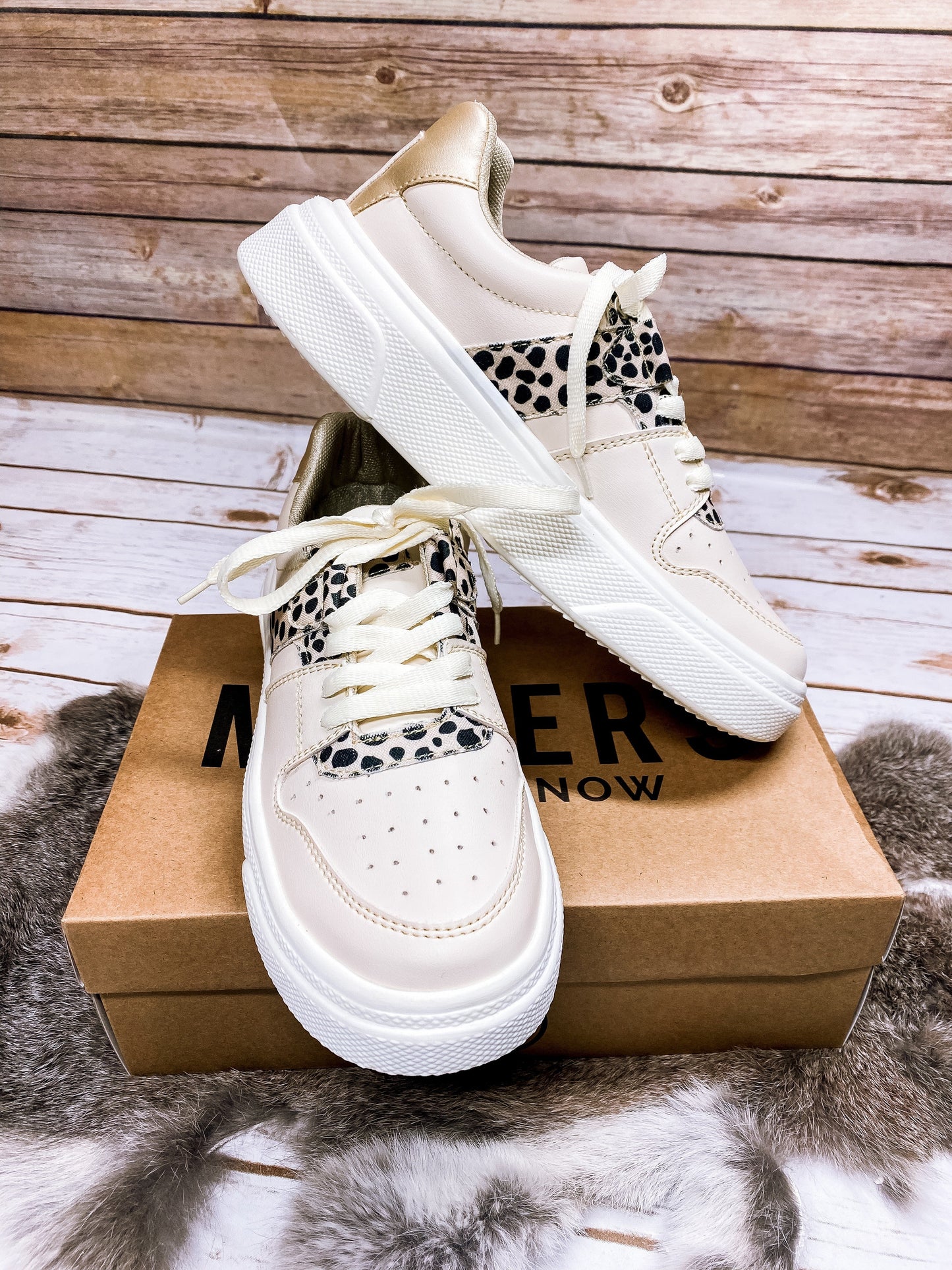 Leopard Aria 23 Sneaker